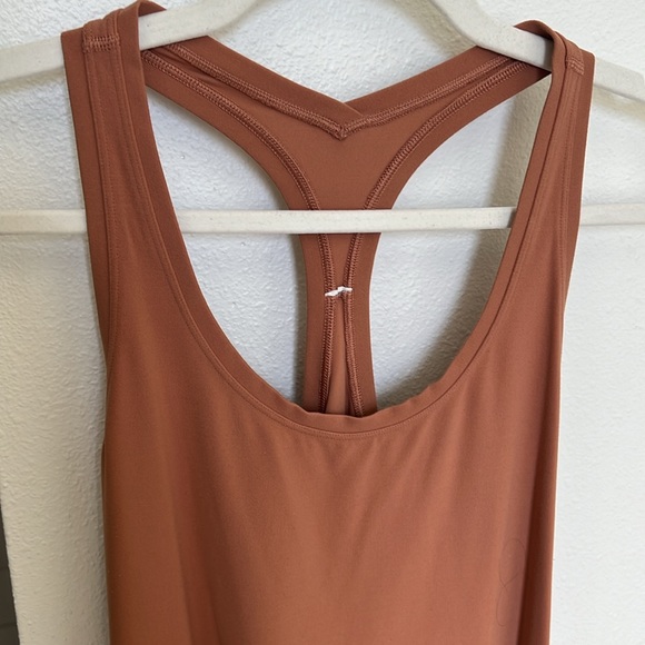 Cool Racerback Tanktop Nulu - Picture 2 of 3